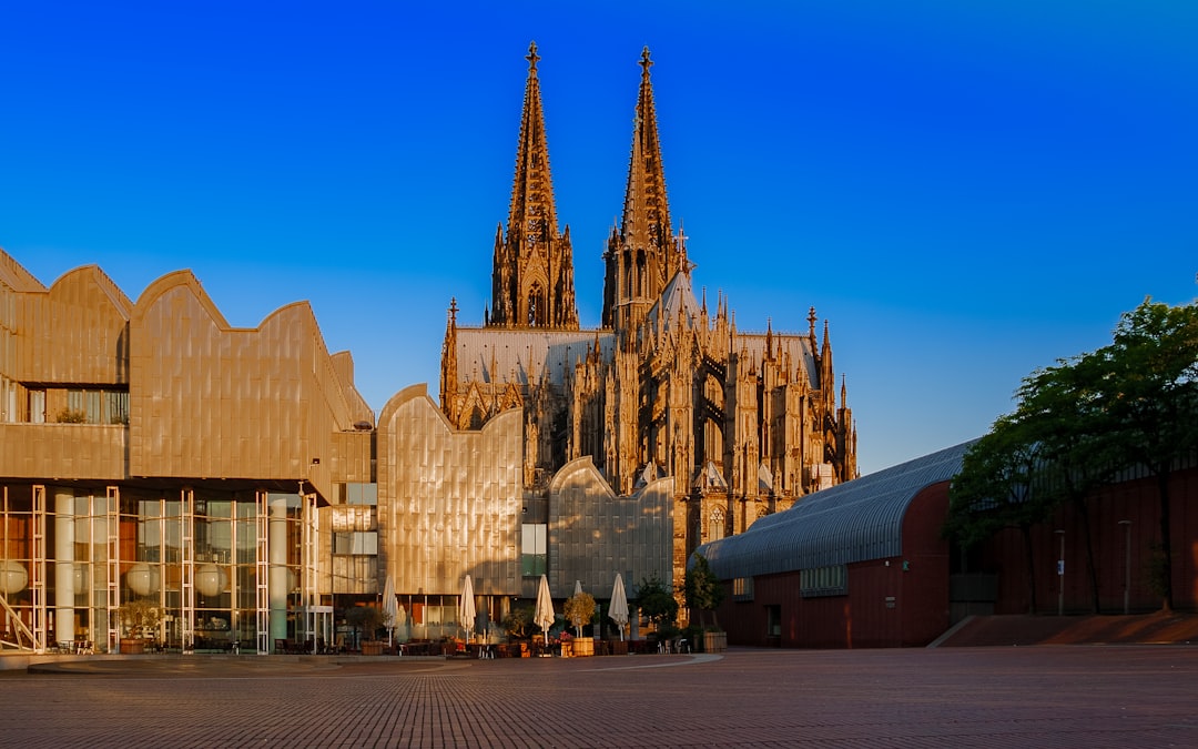 Duomo de Colônia: a catedral gótica mais alta da Europa - Domkloster 4 | Secret World Trip Planner