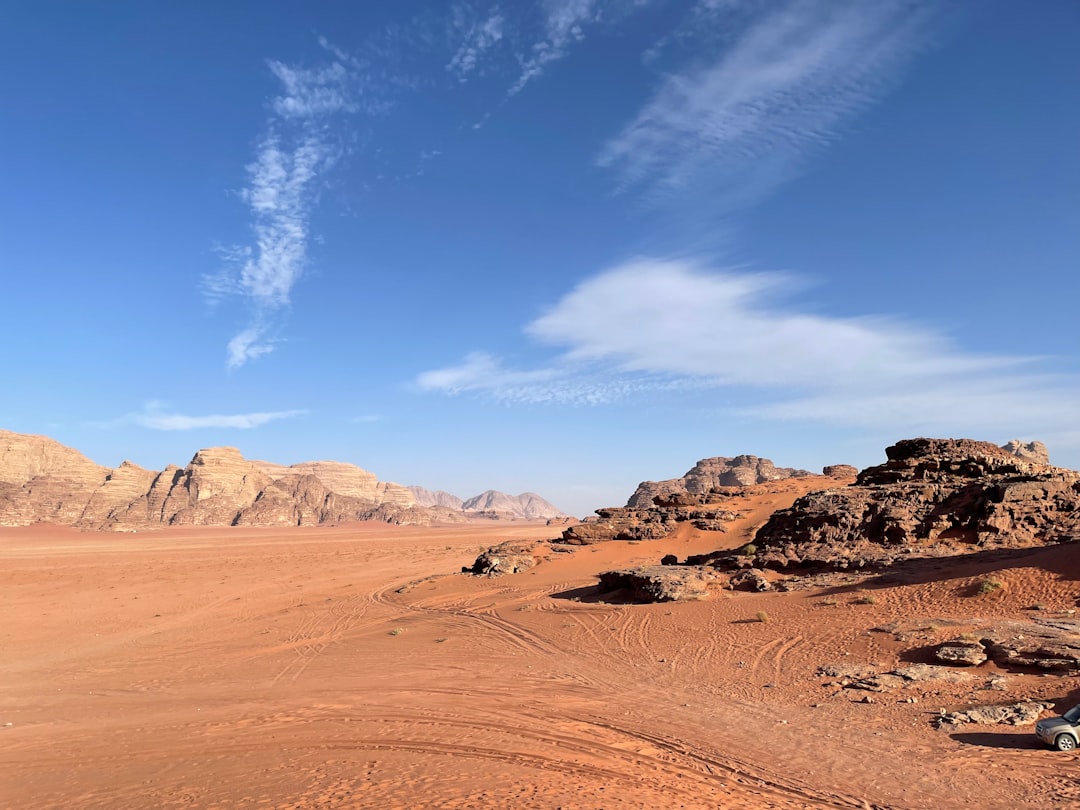 Вади Рум: красные закаты в каменной пустыне - Wadi Rum Village | Secret World Trip Planner