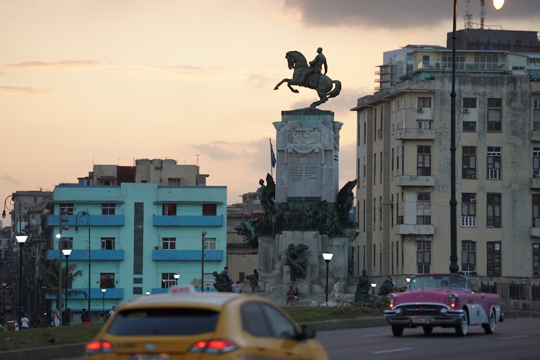 Denkmal für Francisco Vicente Aguilera: Geschichte und Schönheit in Santiago de Cuba - Santiago de Cuba | Secret World Trip Planner