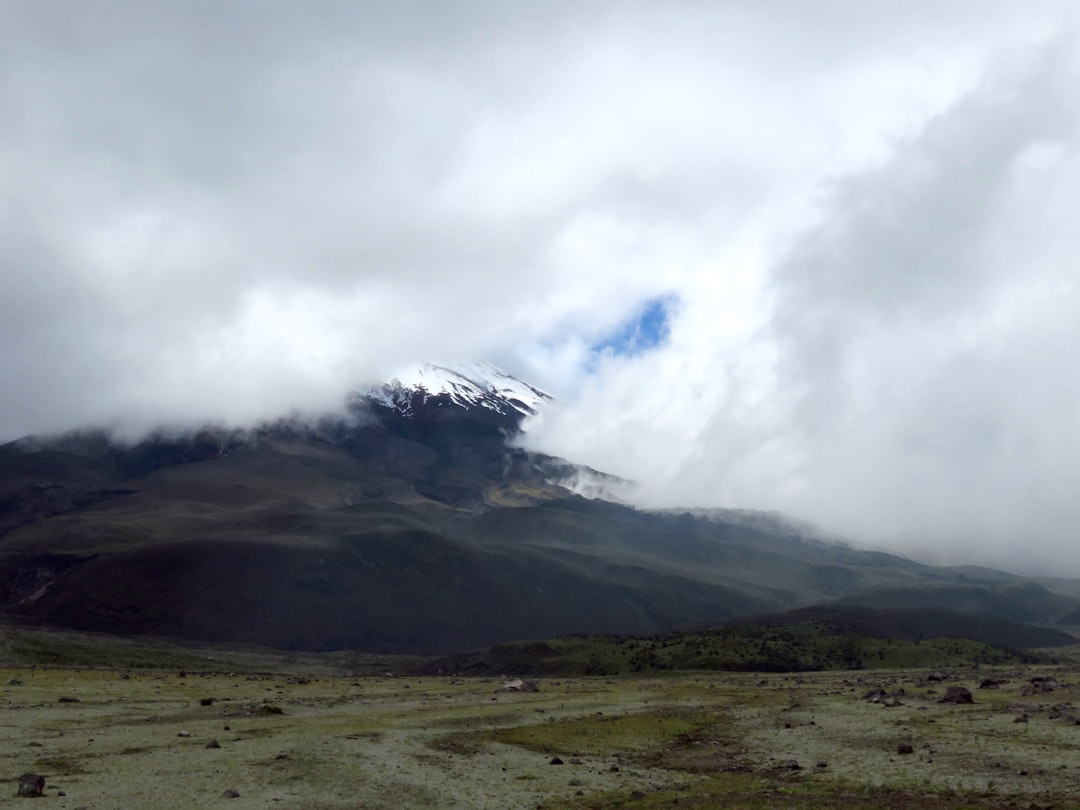 Scoprire Vulcano: storia e bellezze delle Isole Eolie - Cuenca | Secret World Trip Planner