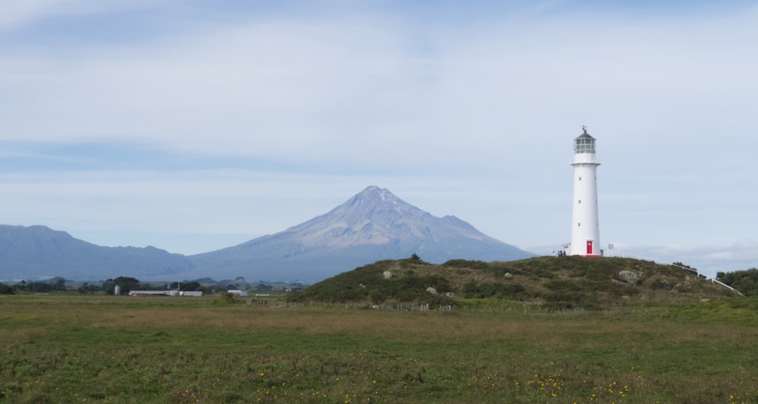 Farol de Cape Egmont: o icônico farol listrado — 377-379 Cape Road