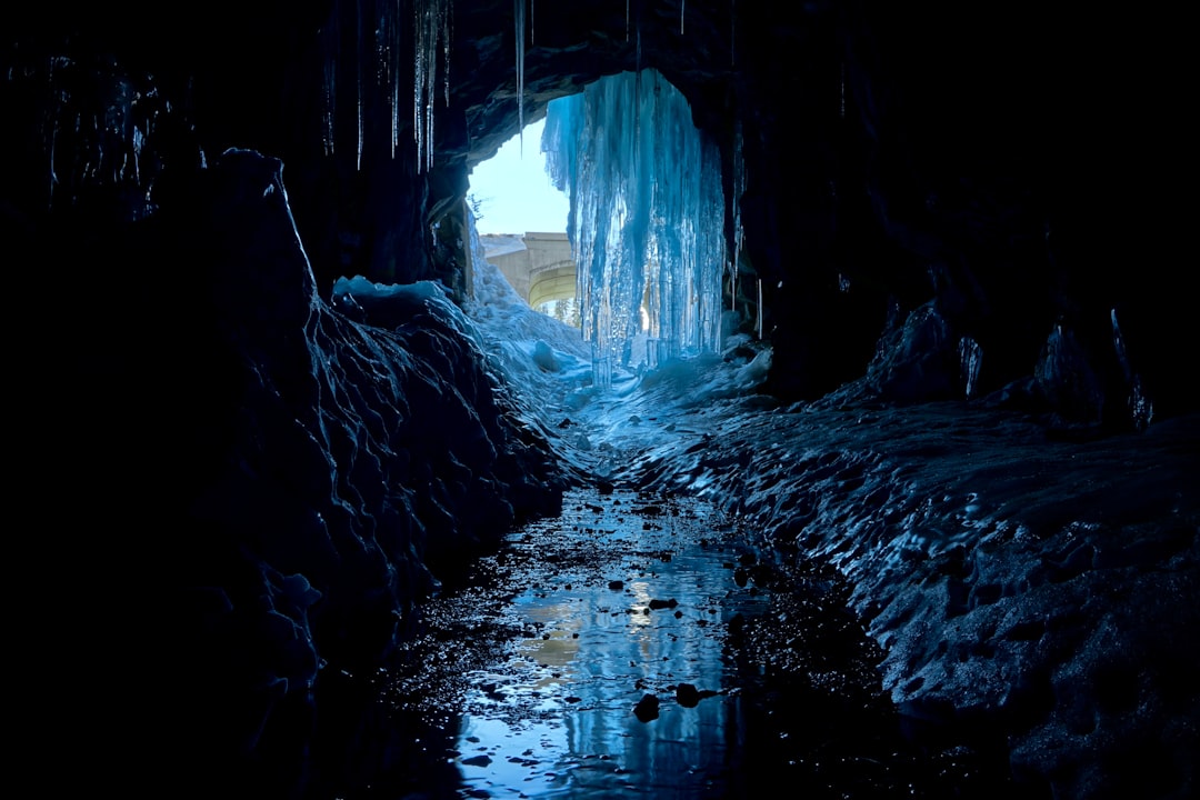Grotta di ghiaccio Narusawa: nel cuore del Fuji - Minamitsuru District | Secret World Trip Planner
