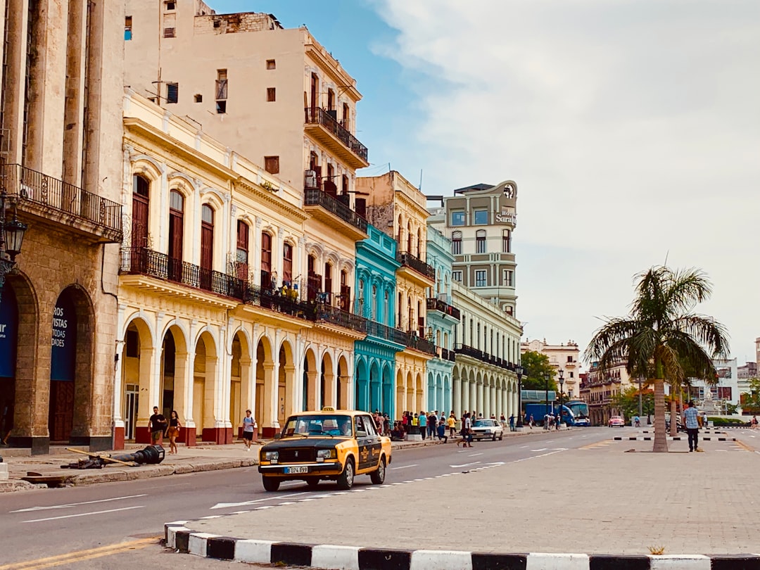 Neptuno : Un Voyage dans la Culture Cubaine - La Habana | Secret World Trip Planner