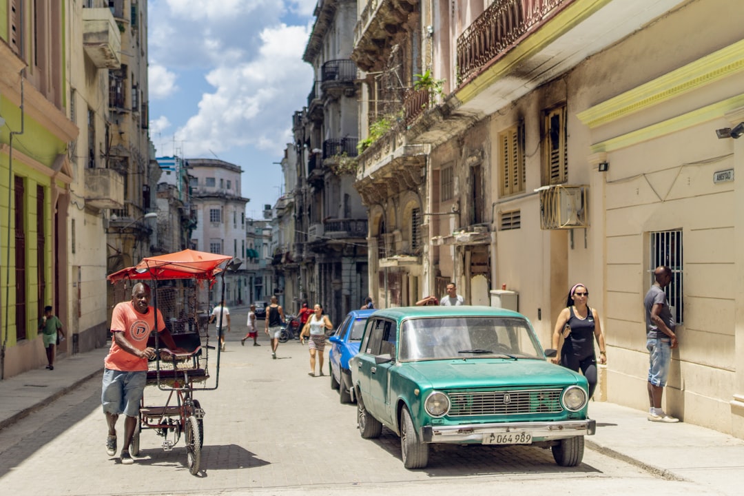 Исследуйте Меркурий: Кубинская культура в музыке и истории - La Habana | Secret World Trip Planner