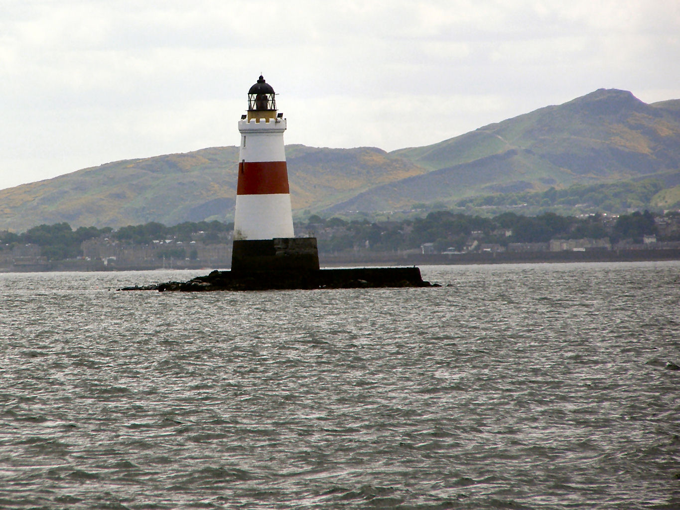 Discover the Oxcars Lighthouse: a Treasure of Scotland - 2PF9+2V Burntisland | Secret World Trip Planner