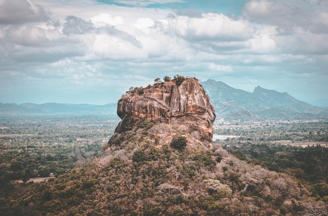 Scopri Lion Rock: un tesoro naturale dello Sri Lanka — Sigiriya