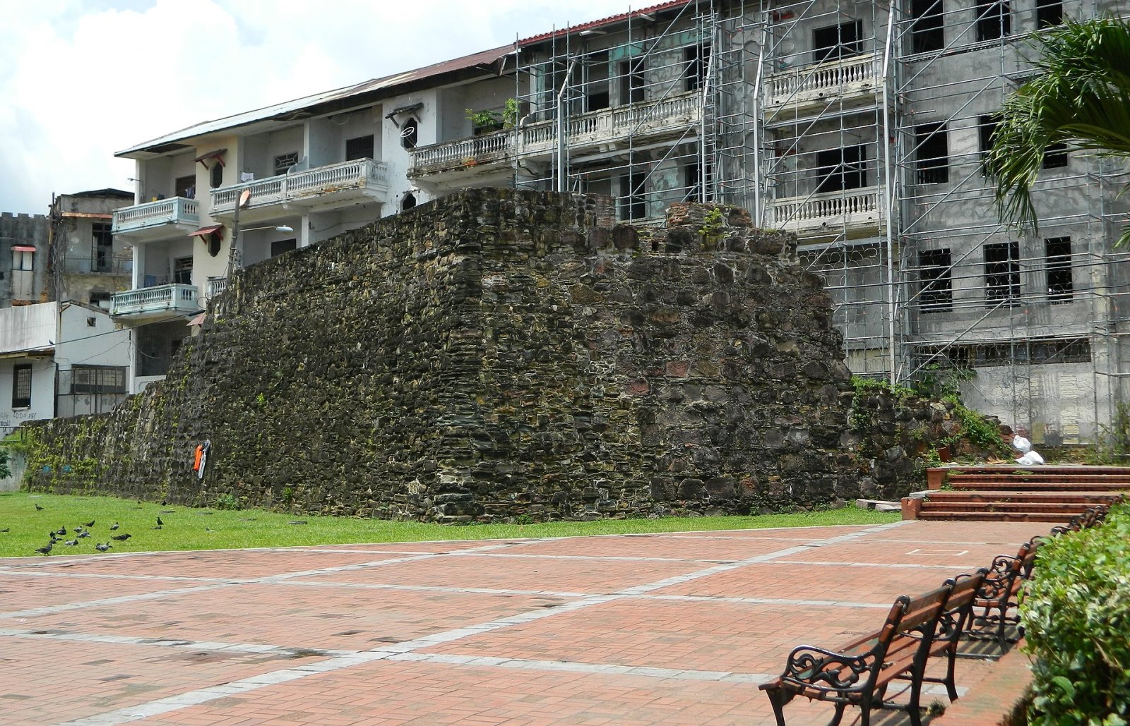 Descubre el Baluarte Mano De Tigre: un tesoro histórico de Panamá - Panamá | Secret World Trip Planner