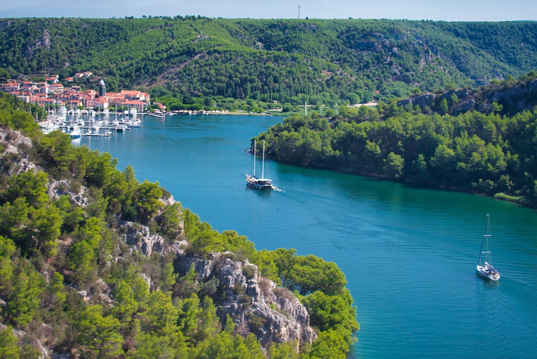 Descubre Vaganski vrh: la cima más alta de Croacia - Kukljić | Secret World Trip Planner
