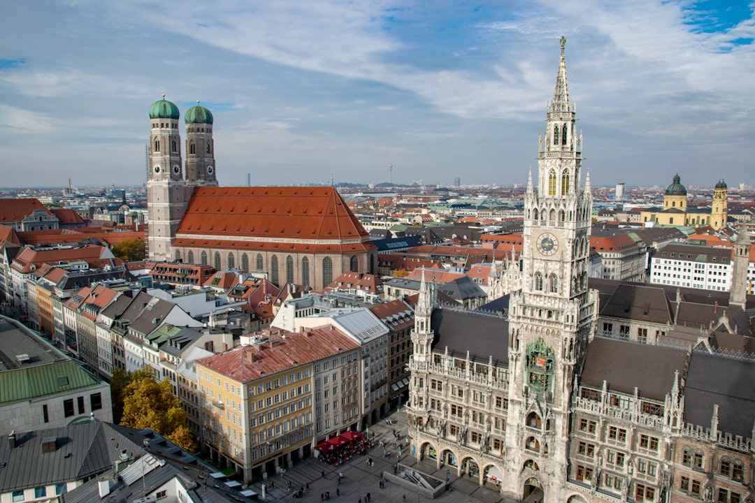 Marienplatz Monaco: Traditional Markets in Gothic Square - Marienplatz | Secret World Trip Planner