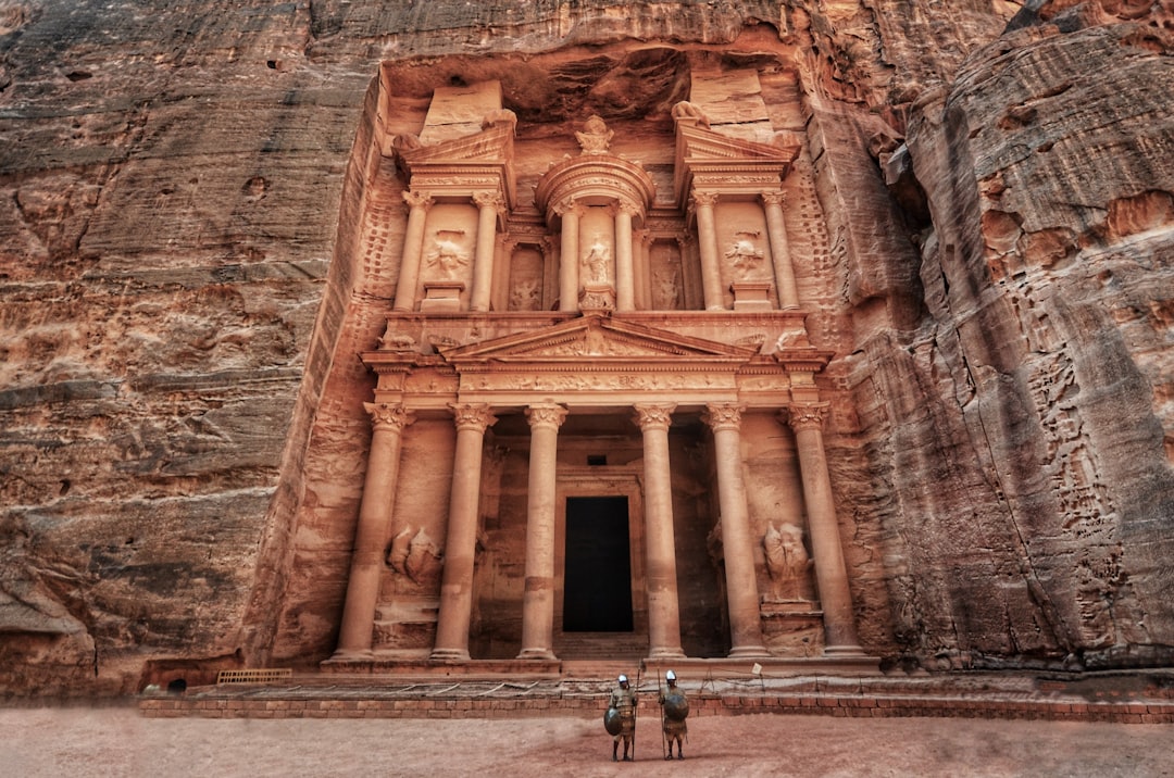 Piccola Petra: il gioiello nascosto dei Nabatei - 9CFX+MV2 | Secret World Trip Planner