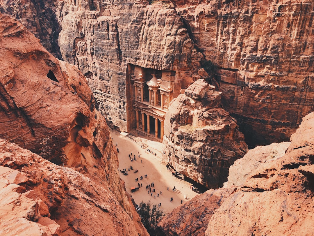 小佩特拉:纳巴泰人的隐藏瑰宝 - 9CFX+MV2 | Secret World Trip Planner