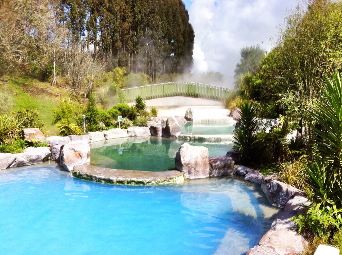 Terme di Taupō: bagni geotermici in Nuova Zelanda - Hilltop | Secret World Trip Planner