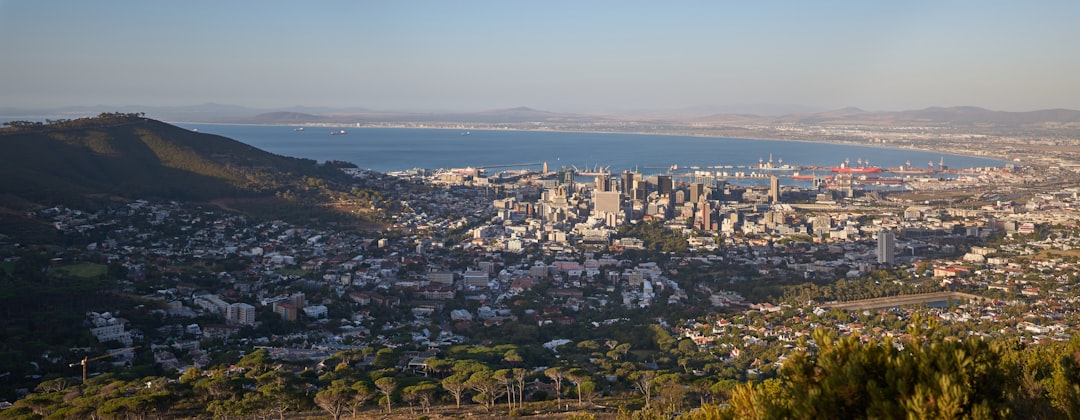 Table Mountain ao pôr do sol: o cume da Cidade do Cabo - Cape Town | Secret World Trip Planner