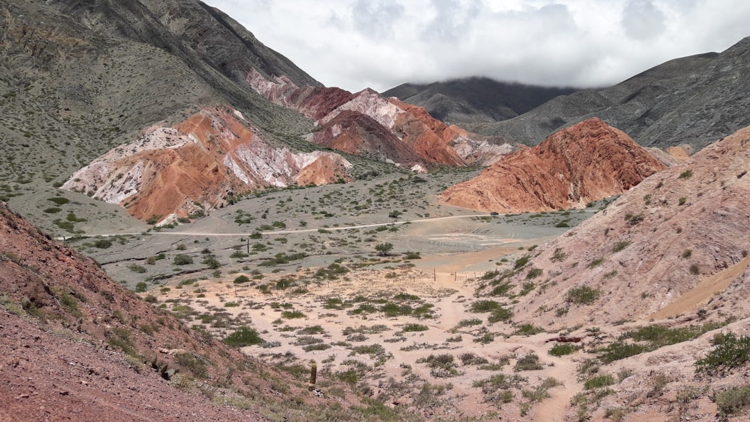 Cerro de los Siete Colores : couchers de soleil à Purmamarca - Y4618 Purmamarca | Secret World Trip Planner