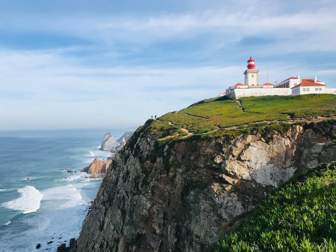 Phare du Cabo Espichel : le phare au bord du monde - Cabo Espichel | Secret World Trip Planner