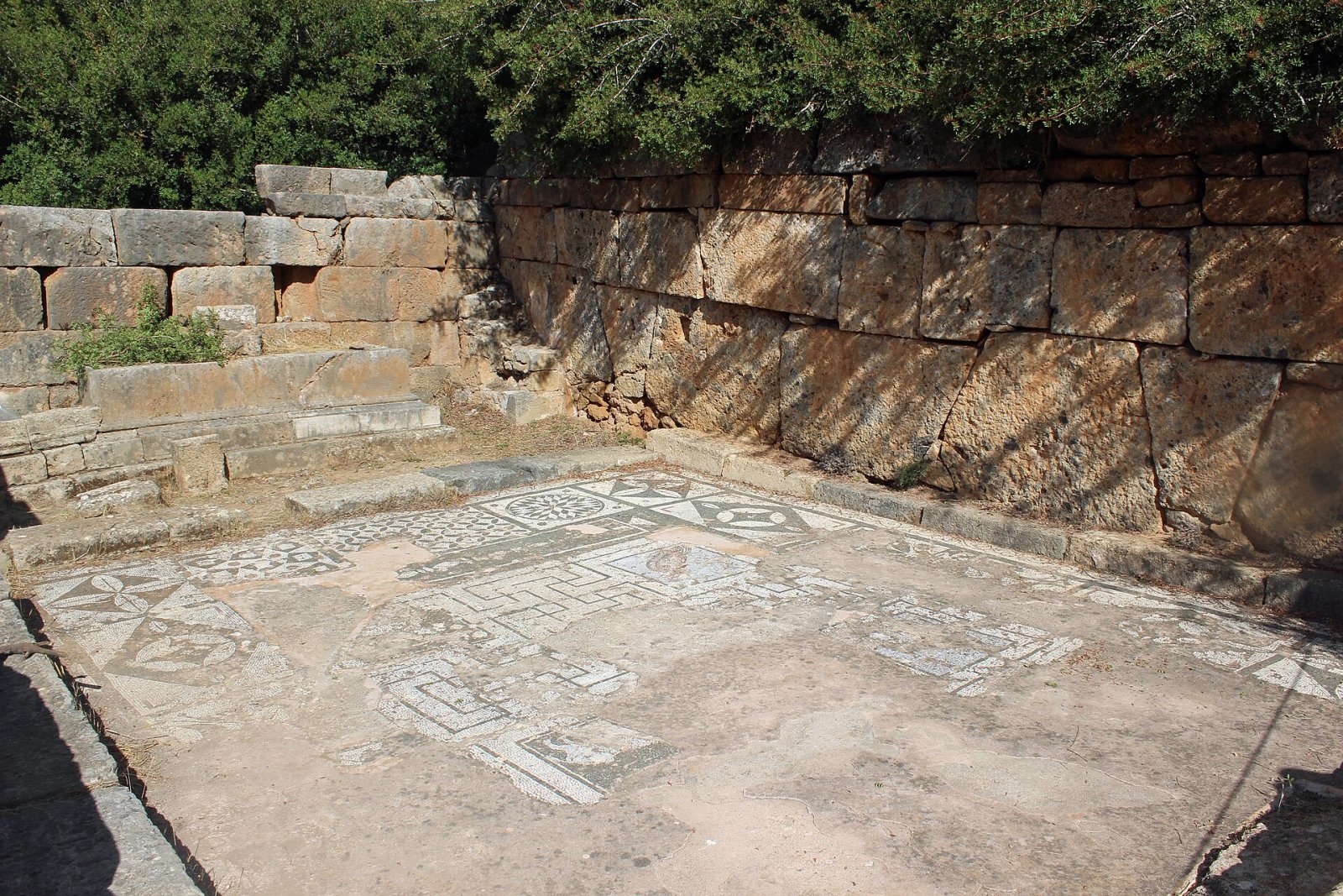 Exploring Lissos: An Archaeological Treasure in Greece - 6QRP+V6 Pelekanos | Secret World Trip Planner