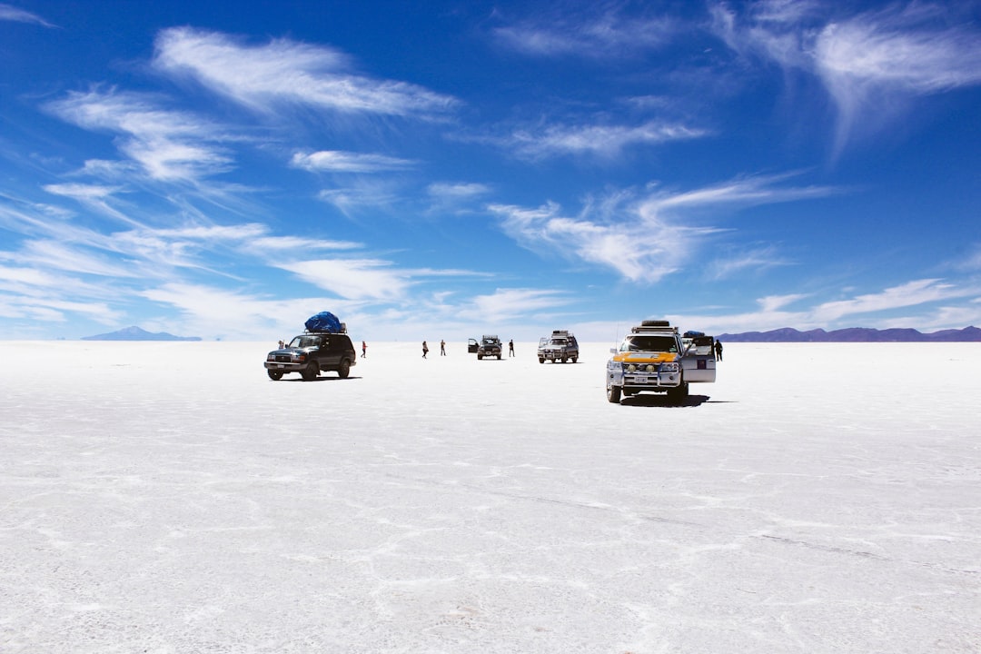 Salar de Uyuni: Bolivia's Stunning Salt Desert - Av. Ferroviaria | Secret World Trip Planner