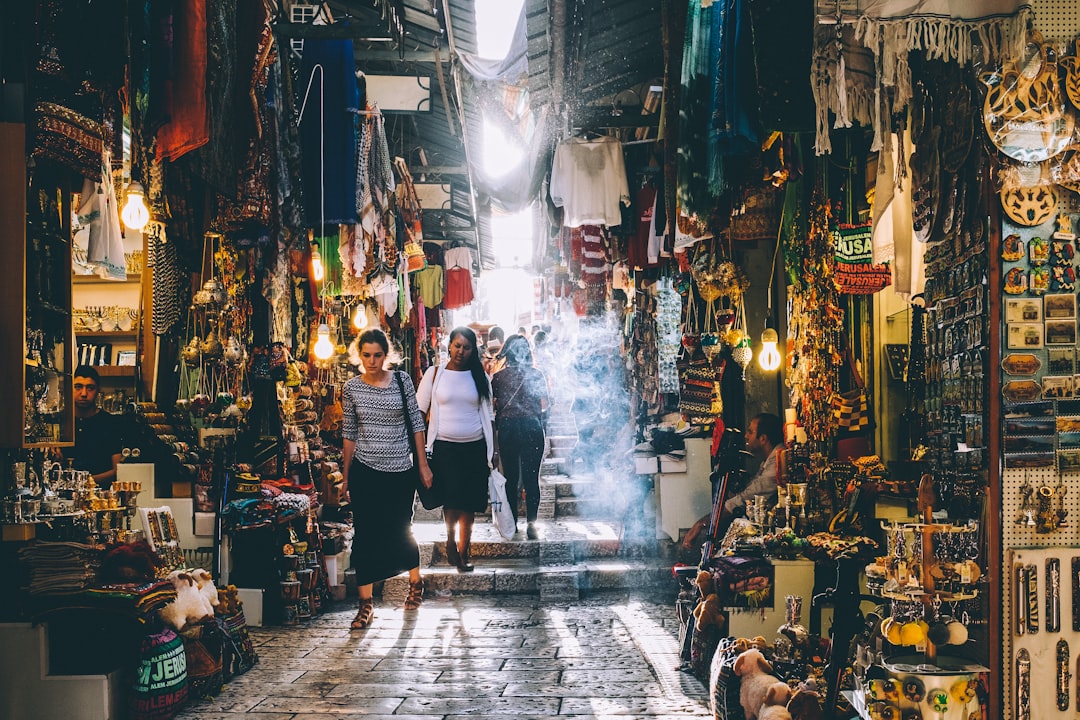 Mahane Yehuda: o coração do mercado de Jerusalém - Agripas St 90 | Secret World Trip Planner