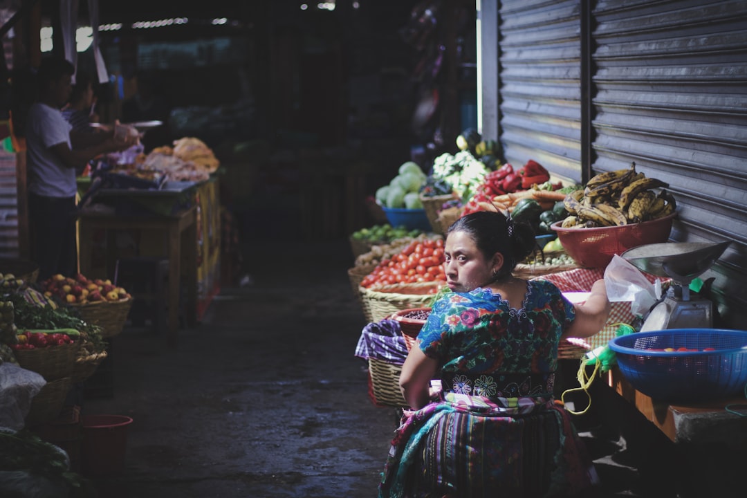 Chichicastenango Market: Colors and Maya Rituals - 6a Calle | Secret World Trip Planner