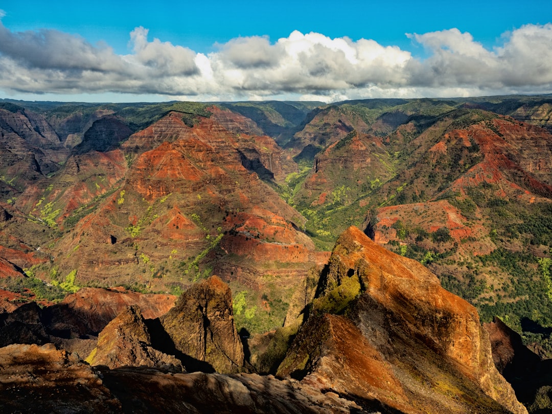 Waimea Canyon au coucher du soleil : le Grand Canyon du Pacifique - Waimea | Secret World Trip Planner