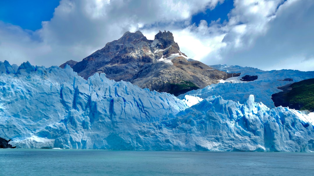 莫雷诺冰川:在巴塔哥尼亚前进的冰川 - El Calafate | Secret World Trip Planner