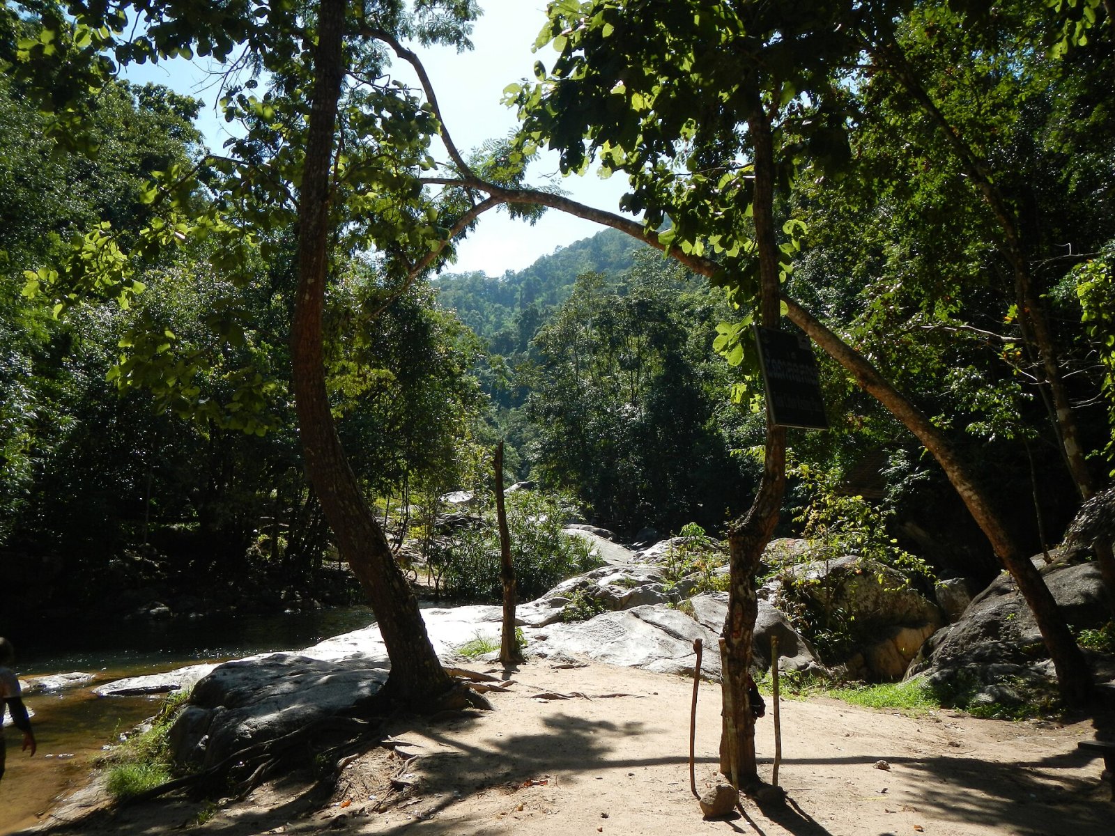 Descubre Phnom Aural: La Montaña más Alta de Camboya - ឃុំ ត្រពាំងជោ | Secret World Trip Planner