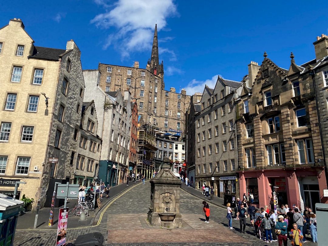 Scoprire il Market Cross: un simbolo della storia scozzese - Lerwick | Secret World Trip Planner