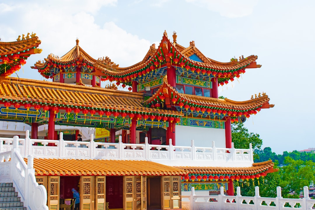 Découvrez le charme du Chinese Temple en Malaisie - Labuan | Secret World Trip Planner