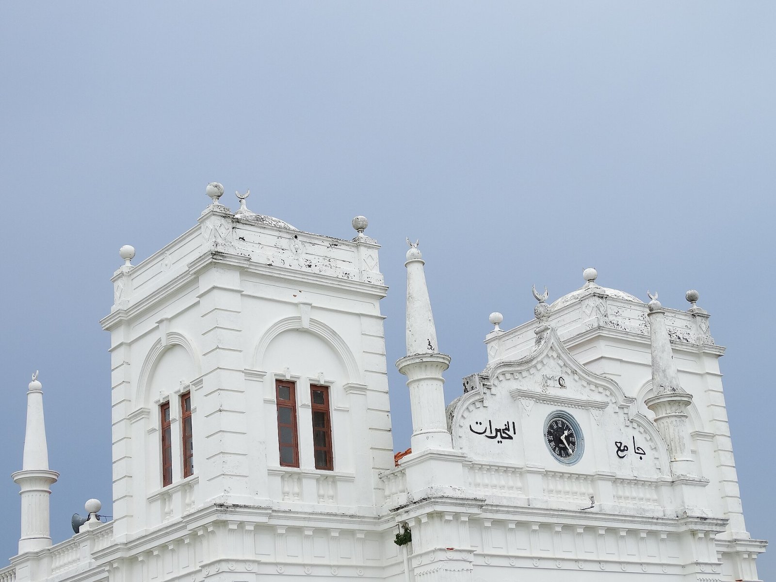 Discover the Jumma Mosque in Bambalapitiya: a Cultural Gem - Colombo | Secret World Trip Planner