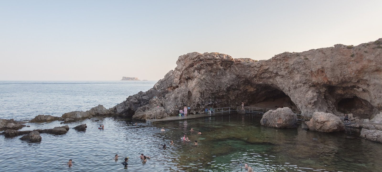 Esplorando Għar Lapsi: un angolo di natura a Malta - Siġġiewi | Secret World Trip Planner