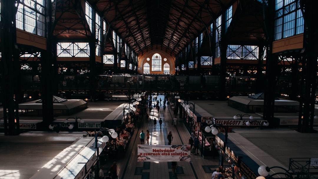 Helsinki : Halles Anciennes, saveurs depuis 1889 - Eteläranta | Secret World Trip Planner
