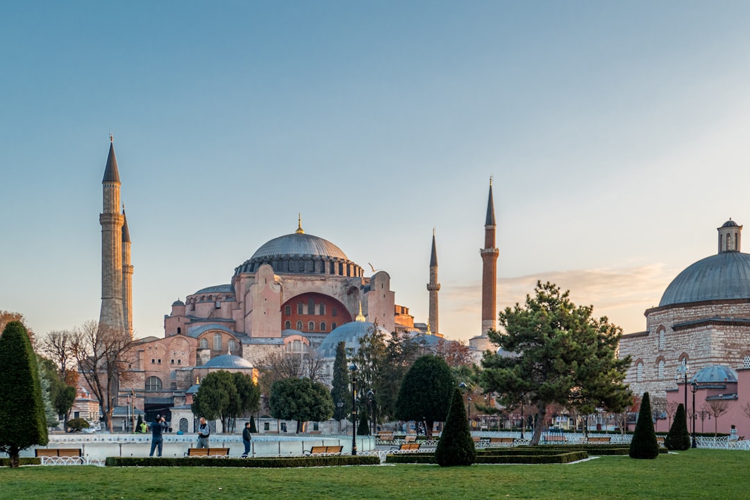 Die besten Reise-Apps 2026: Top 5 in Istanbul - Istanbul | Secret World Trip Planner