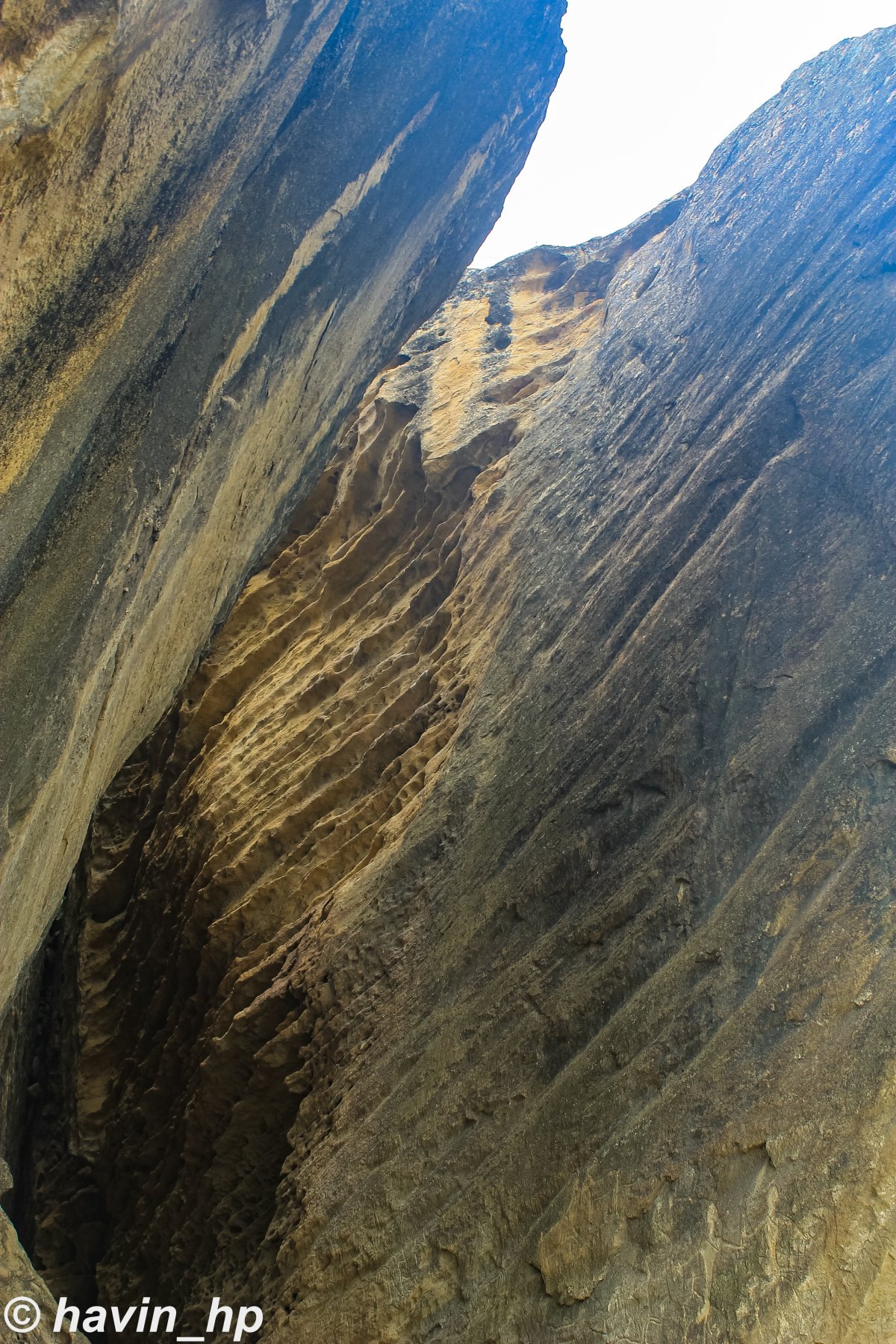 Qobustan: Rock Carvings and Mud Volcanoes - 496H+H9C | Secret World Trip Planner