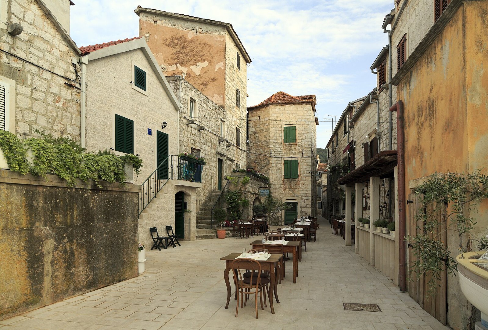 Entdecken Sie Grad: Ein Naturparadies in Kroatien - Župa | Secret World Trip Planner