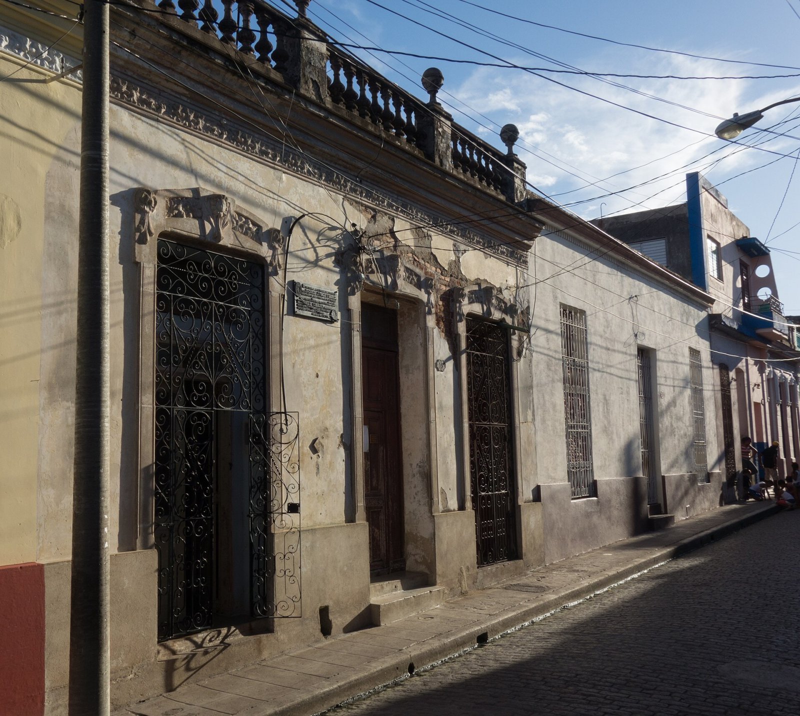 Descubre la vida y el legado del Dr. Carlos J. Finlay en Cuba - La Habana | Secret World Trip Planner