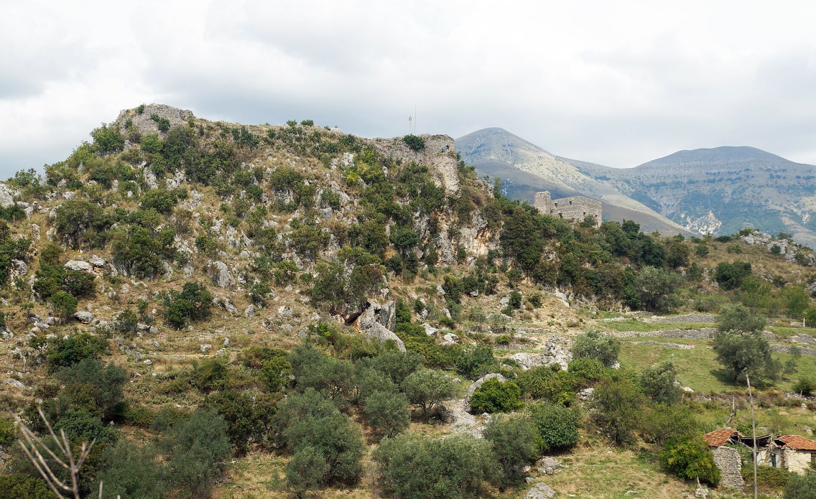Откройте для себя замок Делвина: история и красота в Албании - Delvinë | Secret World Trip Planner