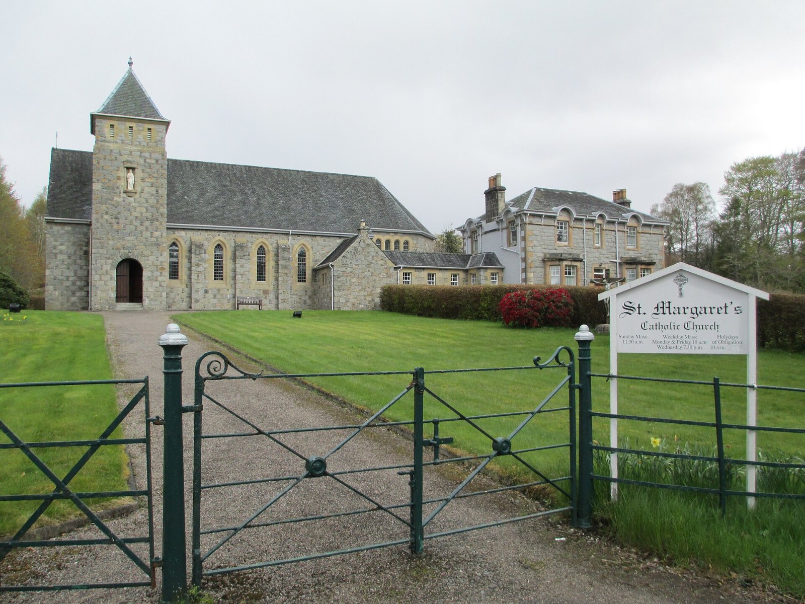 Descubra St Margaret's: a capela histórica de Edimburgo | Secret World Trip Planner