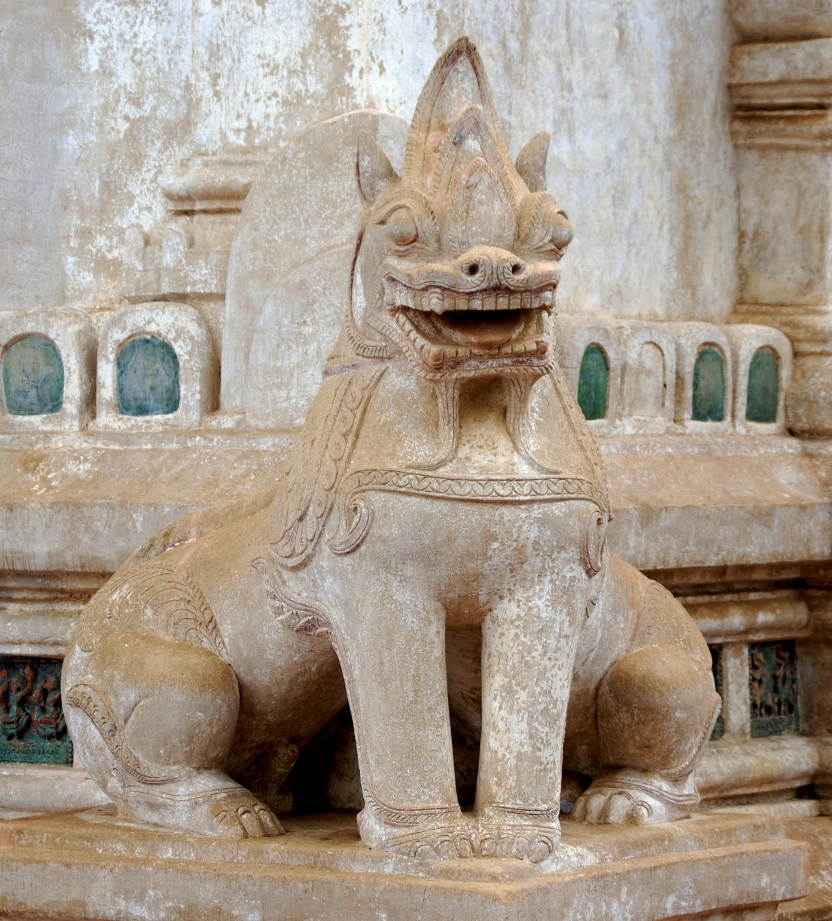 Temple d'Ananda : les Bouddhas dorés de Bagan - မြင်းကပါ | Secret World Trip Planner