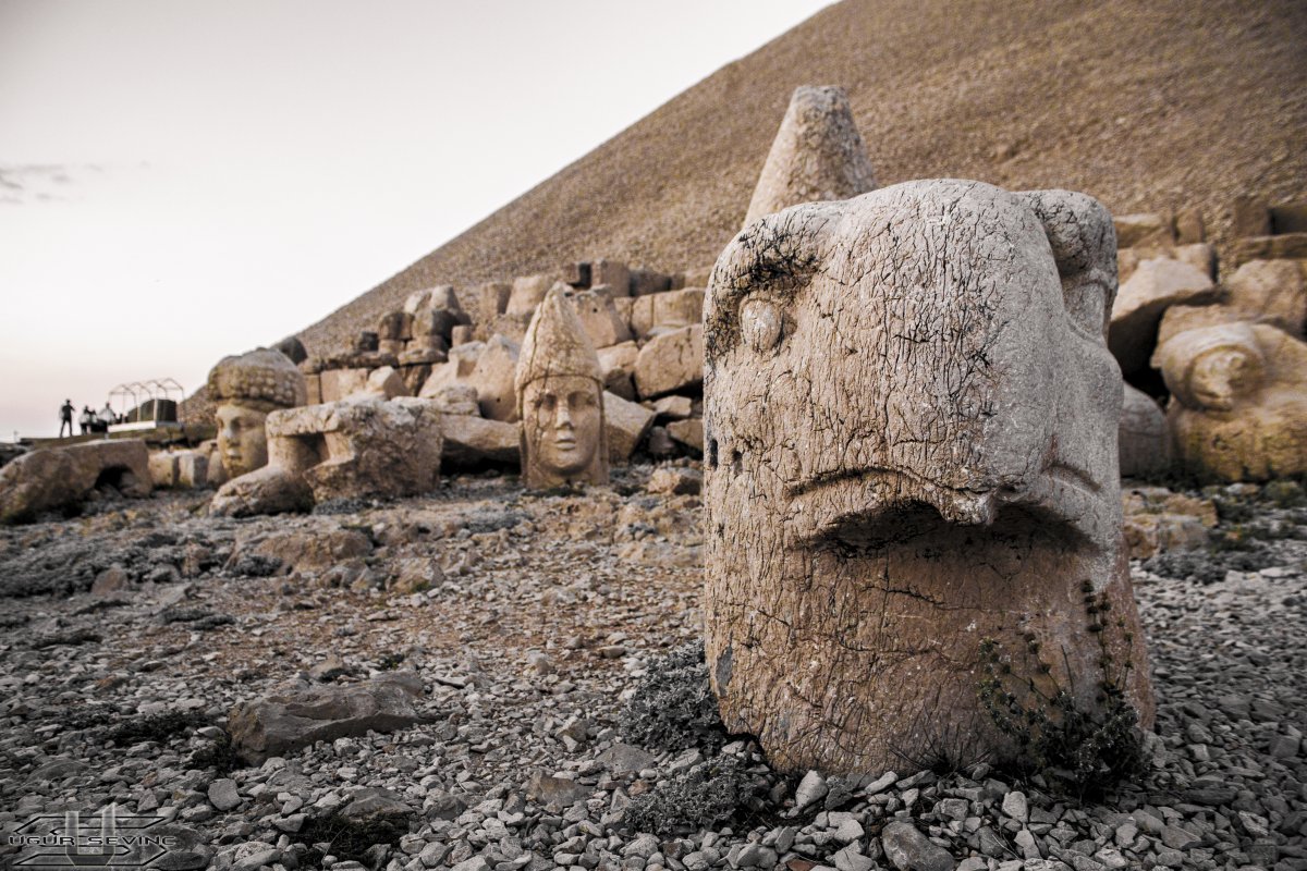 Monte Nemrut: os testes de pedra que desafiam o tempo - Nemrut Dağı Yolu | Secret World Trip Planner