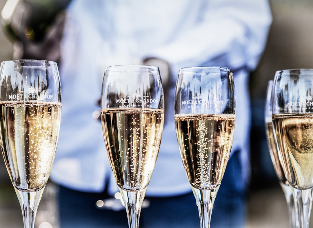 Champagne Deutz ad Aÿ: cantine e degustazioni - 16 Rue Jeanson | Secret World Trip Planner