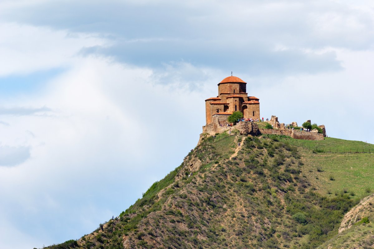 Monastère de Jvari à Mtskheta : couchers de soleil en Géorgie - RPQM+C79 | Secret World Trip Planner