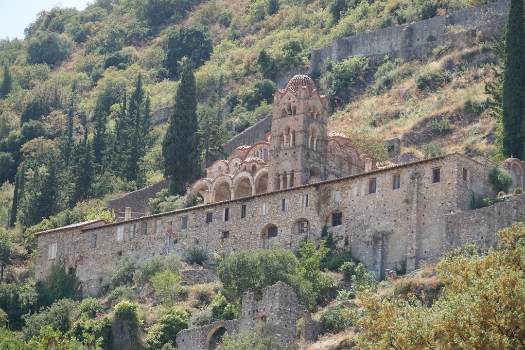 Découvrez le Monastère d'Agiou Panteleimonos : un joyau culturel - 66P2+VV | Secret World Trip Planner