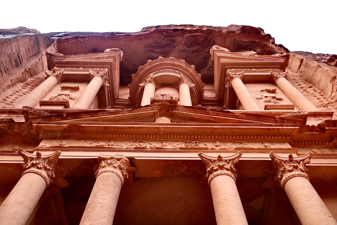 Al-Khazneh em Petra: o templo esculpido na rocha