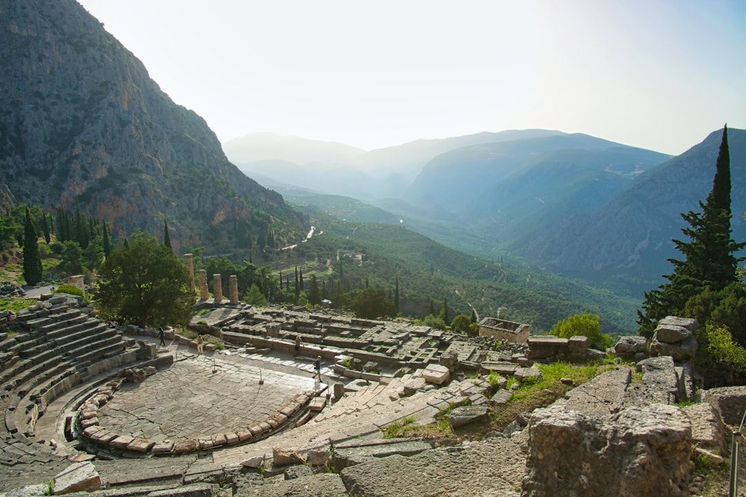 Delfi: Apollons Heiligtum am Parnass - Delfi 330 54 | Secret World Trip Planner