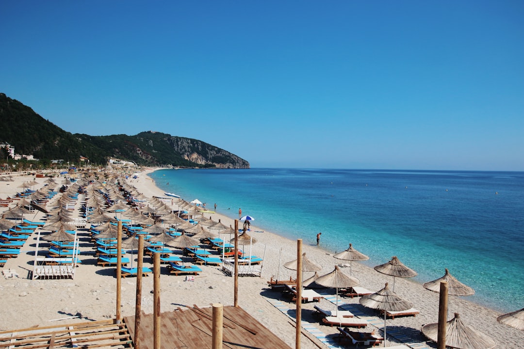 Dhermi: la playa albanesa de arena blanca y aguas turquesas - 4JVP+QF6 | Secret World Trip Planner