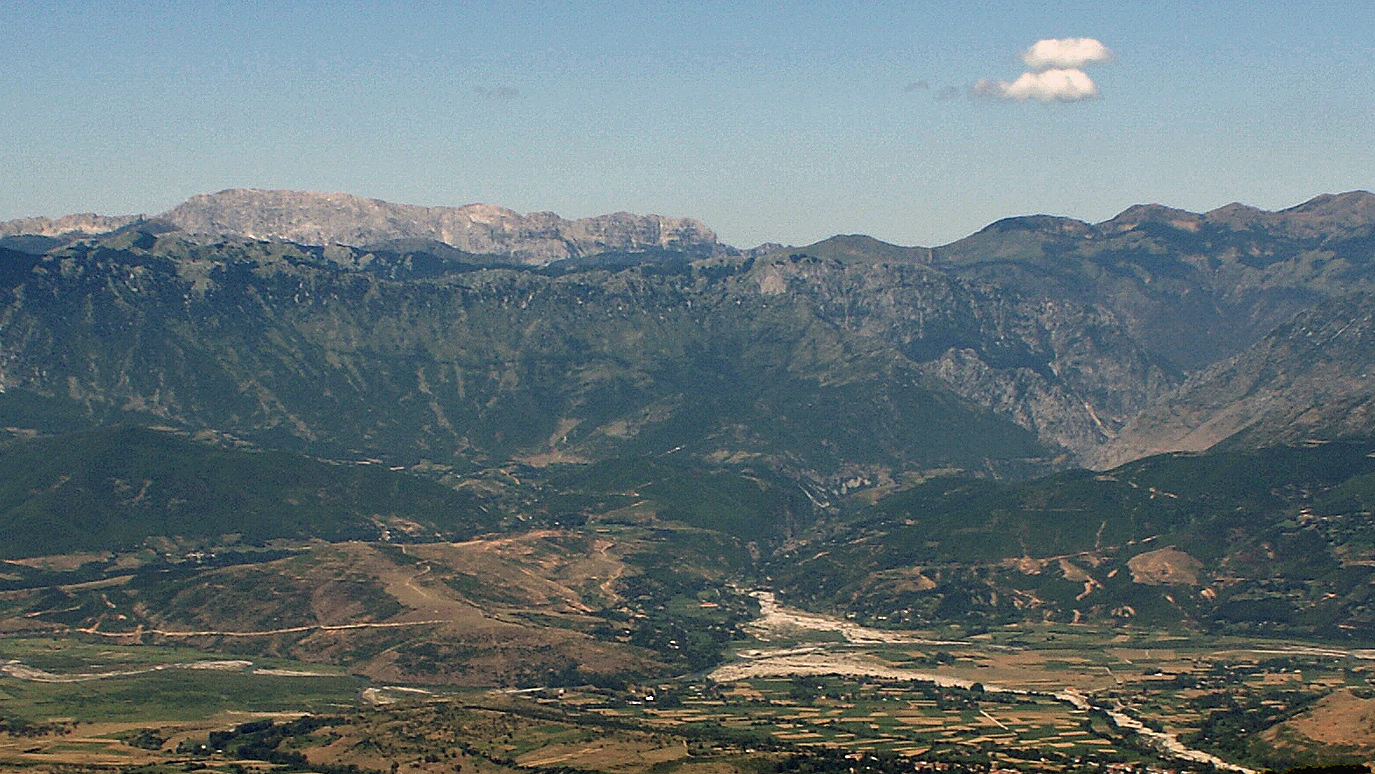 Maja e Runja e Lures: un angolo selvaggio dell'Albania - Borie-Lurë | Secret World Trip Planner