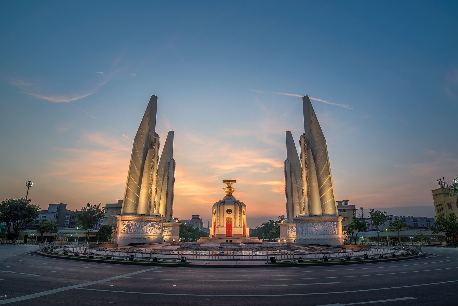 Democracy Monument: A Symbol of History and Culture in Thailand — Amphoe Mueang Khon Kaen