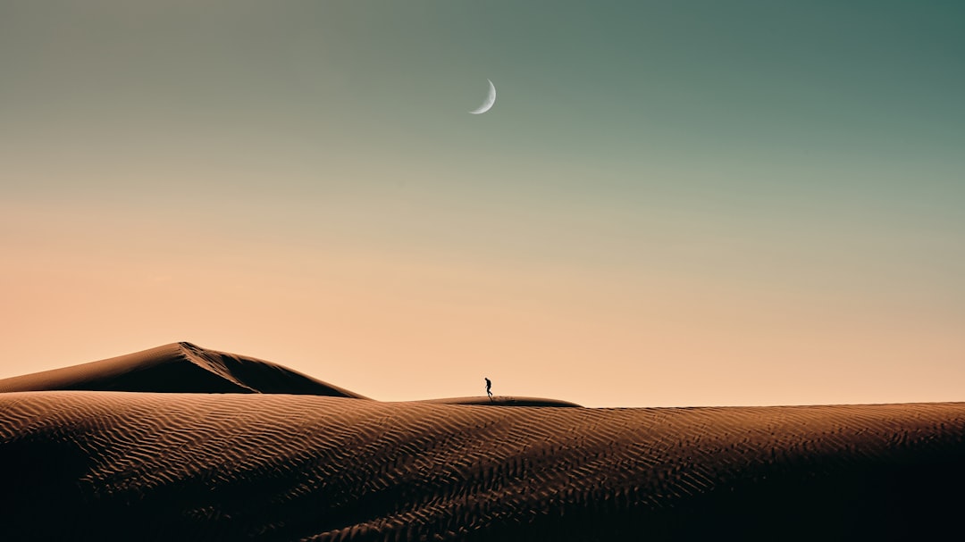 Ash Sharqiyah Sands: The Orange Desert of Oman - Mandinat Al Sultan Qaboos Bidiyah OM Bidiyah OM | Secret World Trip Planner