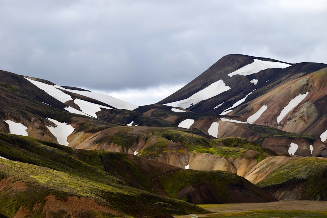 Námafjall Hverir: il deserto vulcanico dell'Islanda - J5RR+HP4 | Secret World Trip Planner
