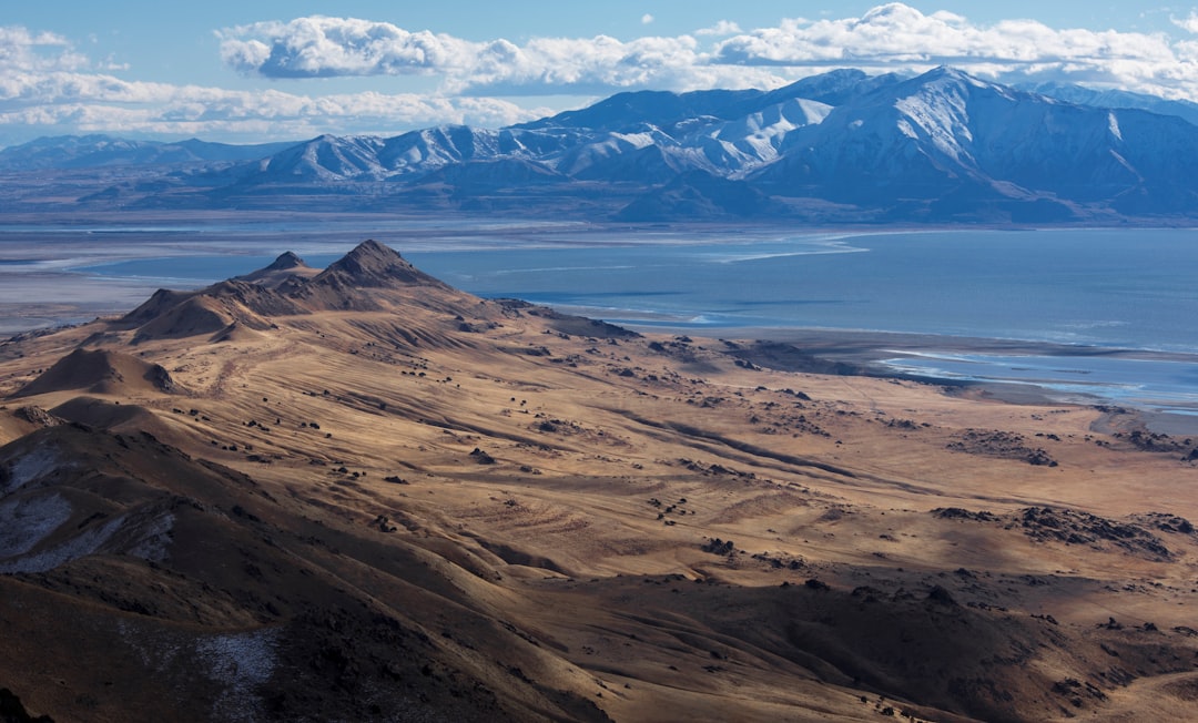 Sentiers d'Antelope Island : bisons et eaux roses du Grand Lac Salé - Syracuse | Secret World Trip Planner